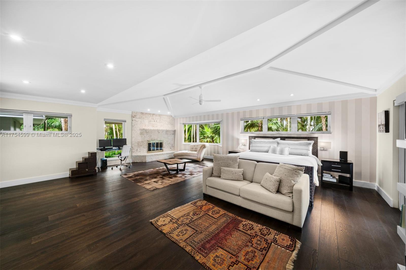 GABLES ESTS NO 4 - Residential