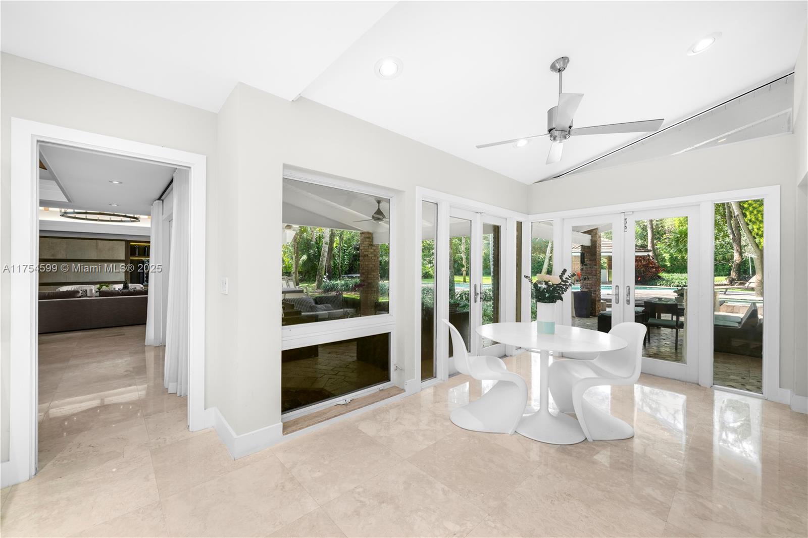 GABLES ESTS NO 4 - Residential