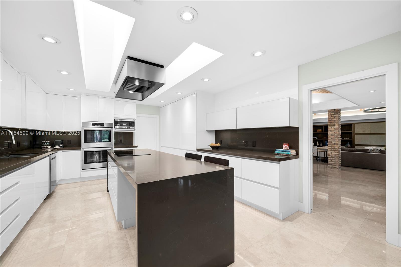 GABLES ESTS NO 4 - Residential