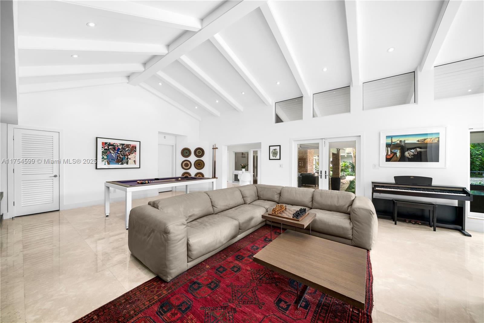 GABLES ESTS NO 4 - Residential