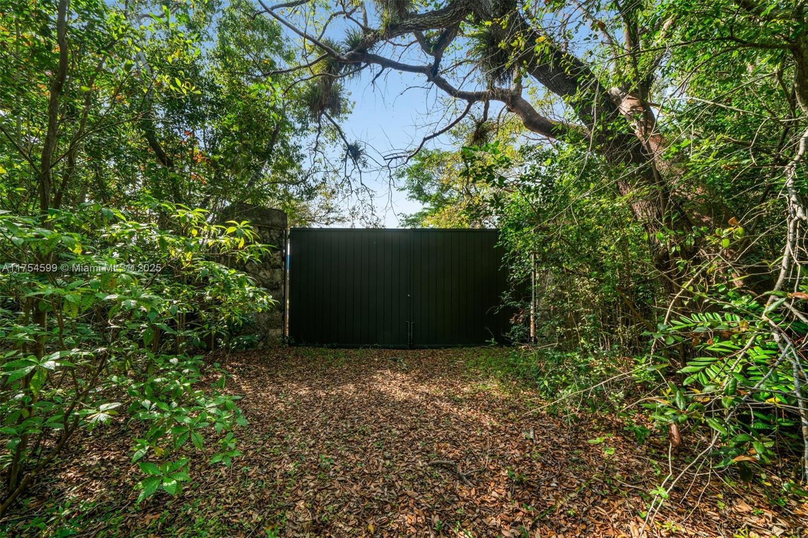 GABLES ESTS NO 4 - Residential