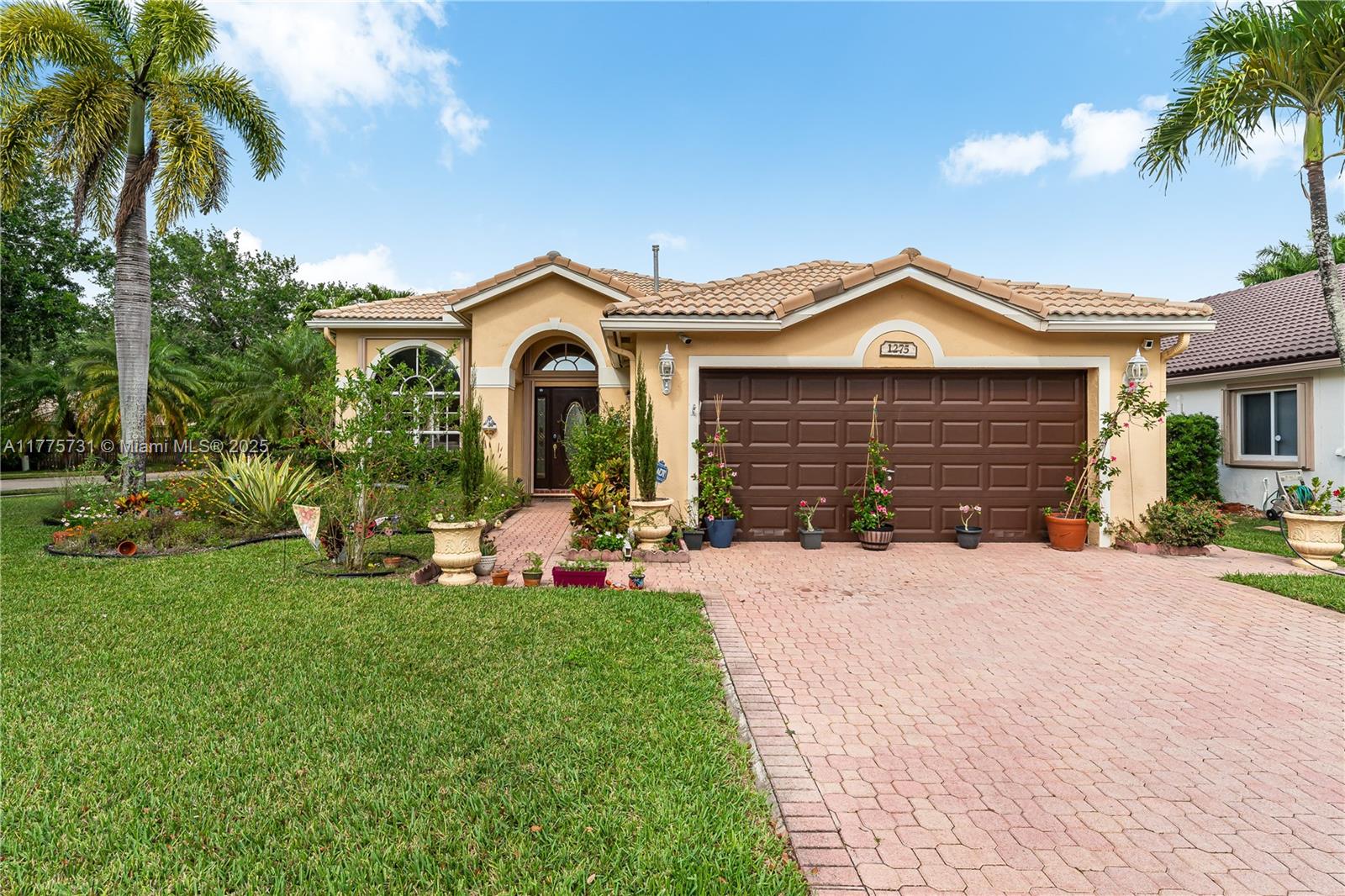 Property for Sale at 1275 Nw 144th Ave, Pembroke Pines, Miami-Dade County, Florida - Bedrooms: 3 
Bathrooms: 3  - $700,000