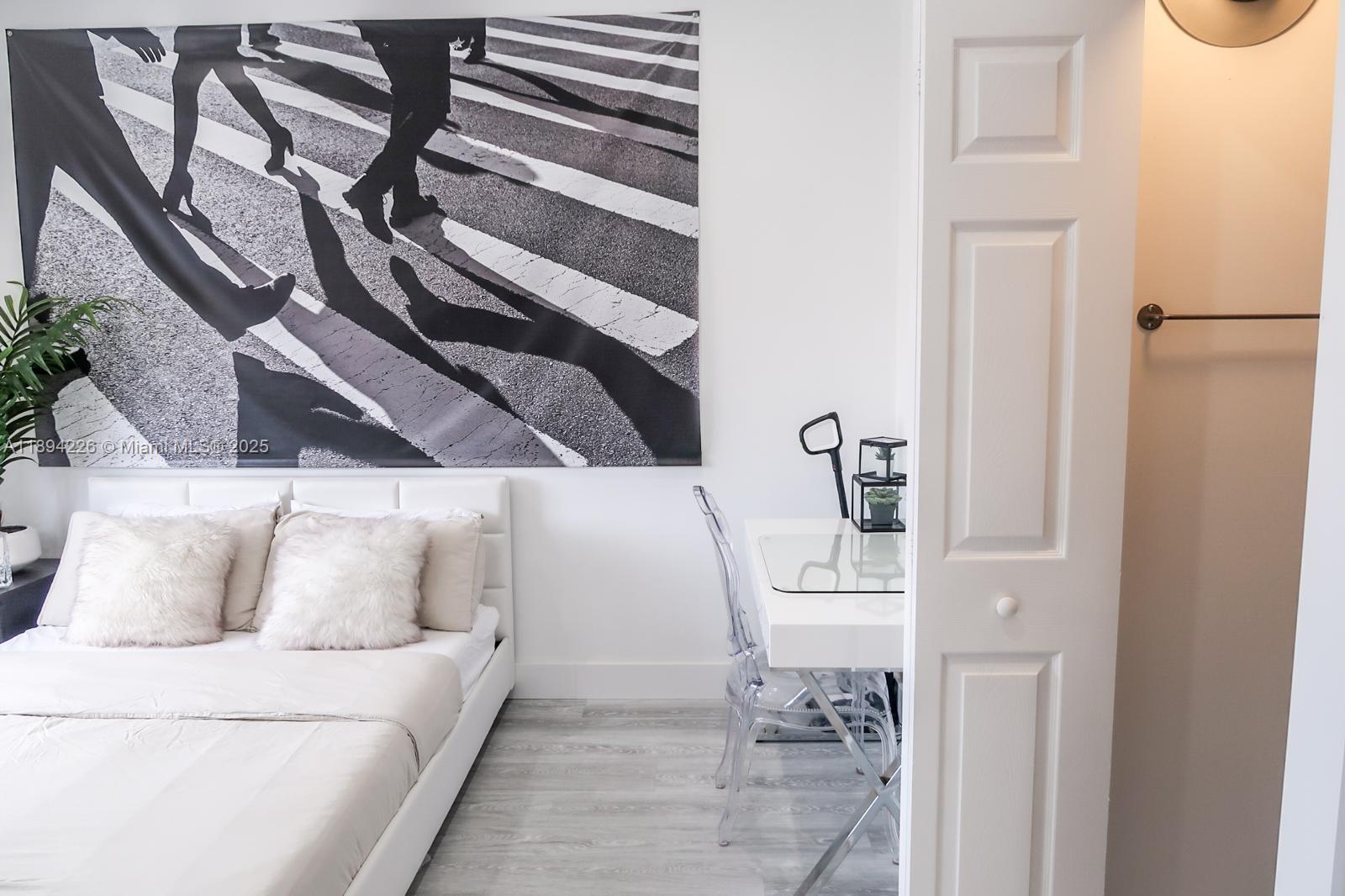 THE COURTS AT DORAL ISLES - Residential Lease