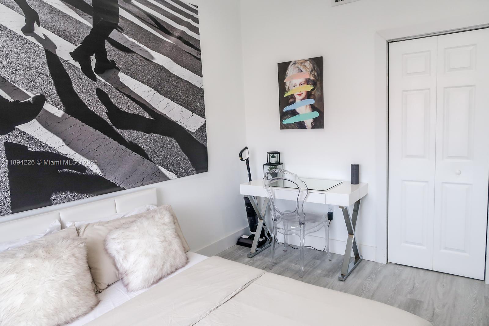 THE COURTS AT DORAL ISLES - Residential Lease