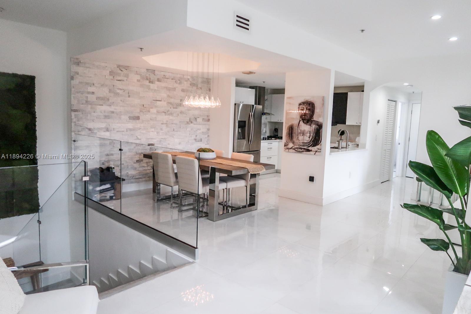 THE COURTS AT DORAL ISLES - Residential Lease