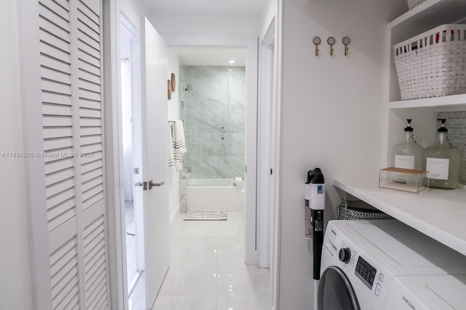 THE COURTS AT DORAL ISLES - Residential Lease