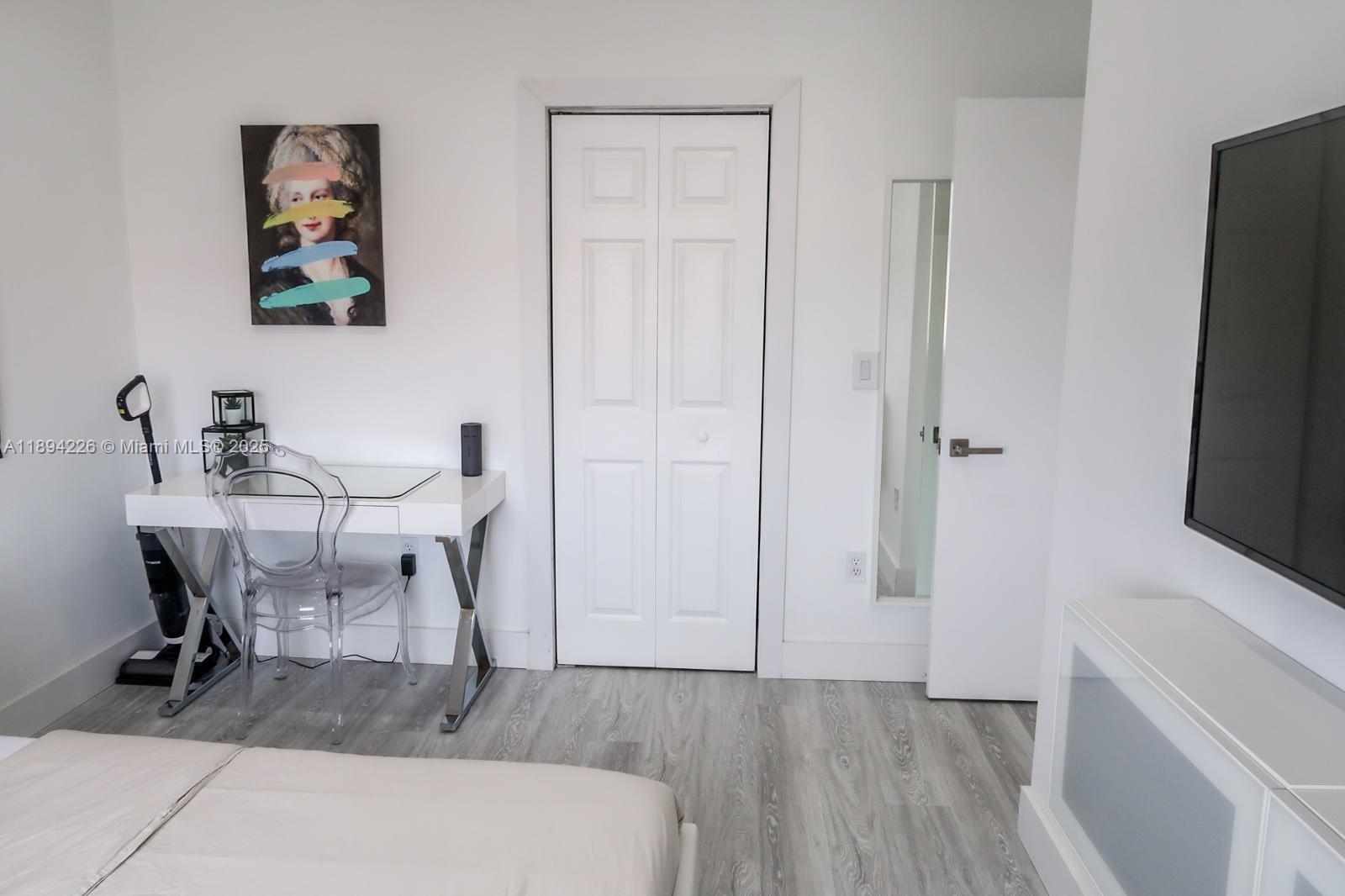 THE COURTS AT DORAL ISLES - Residential Lease