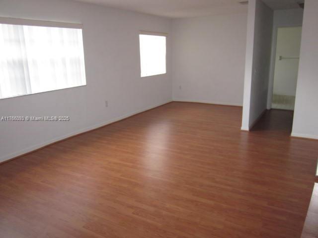 TAMIAMI LAKES SEC 5 - Residential Lease