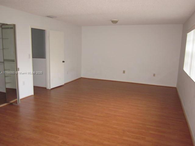 TAMIAMI LAKES SEC 5 - Residential Lease