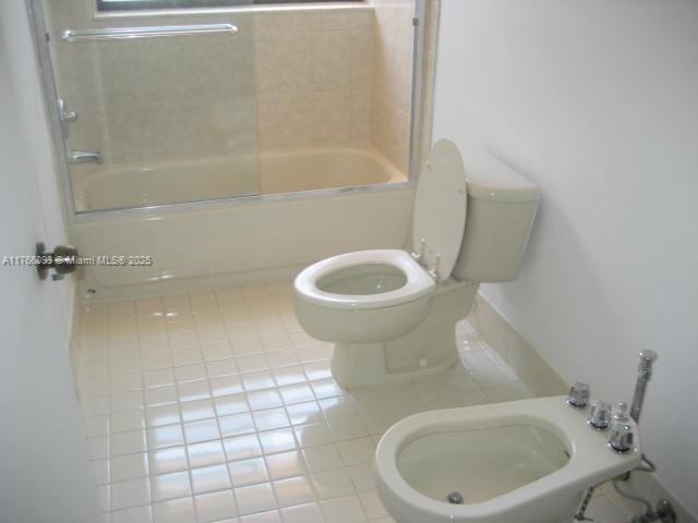 TAMIAMI LAKES SEC 5 - Residential Lease