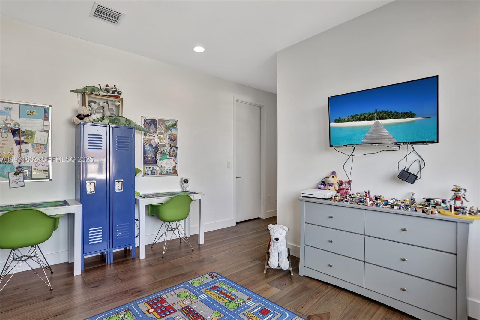 BRIDGES MIZNER PUD BRIDGE - Residential Lease