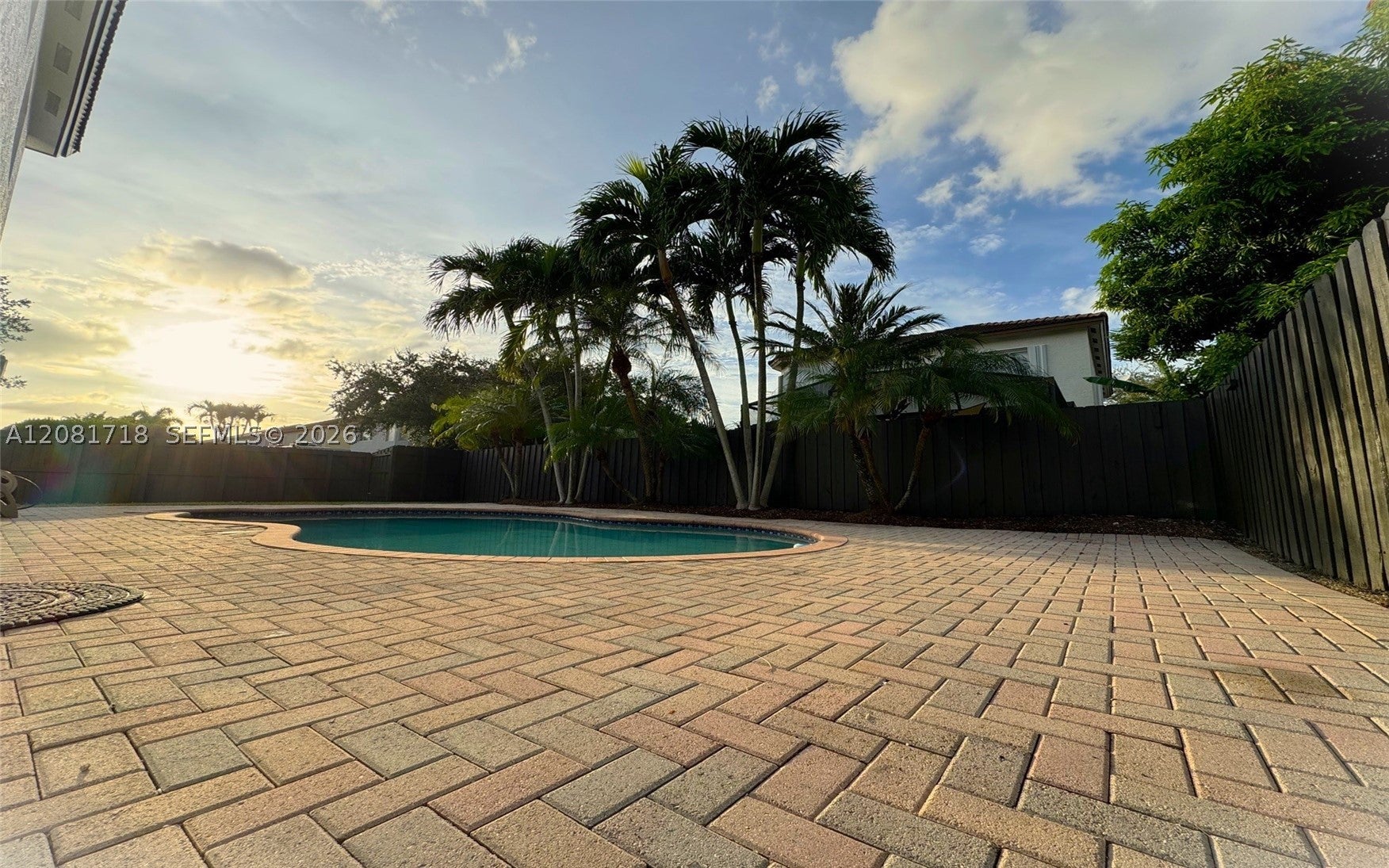15813 SW 140th St