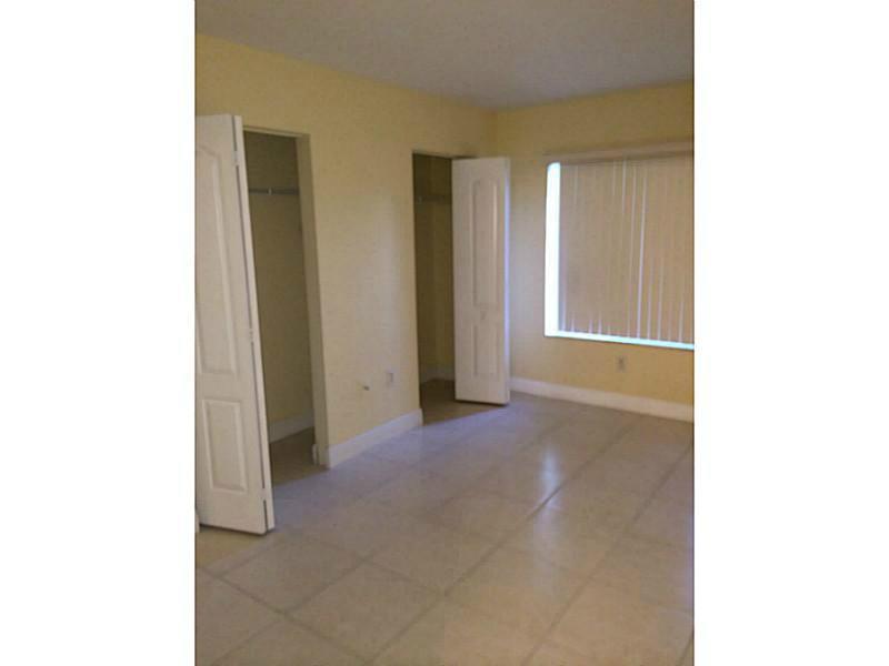 THE SHAMROCK CONDO - Residential Lease