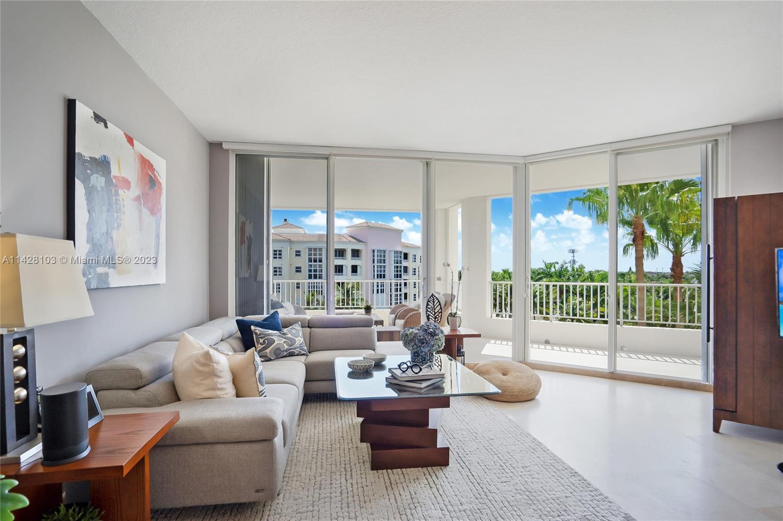 Key Biscayne, Florida 33149, United States, 2 Bedrooms Bedrooms, ,2 BathroomsBathrooms,Residential,Active,71523