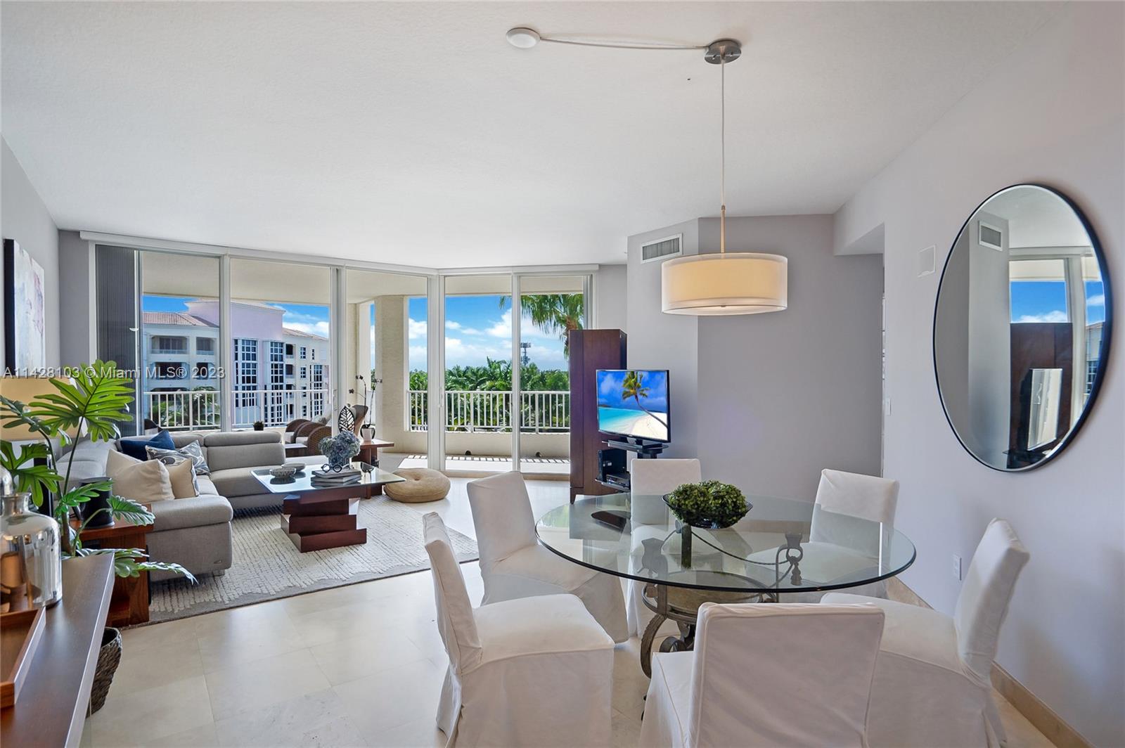 Key Biscayne, Florida 33149, United States, 2 Bedrooms Bedrooms, ,2 BathroomsBathrooms,Residential,Active,71523