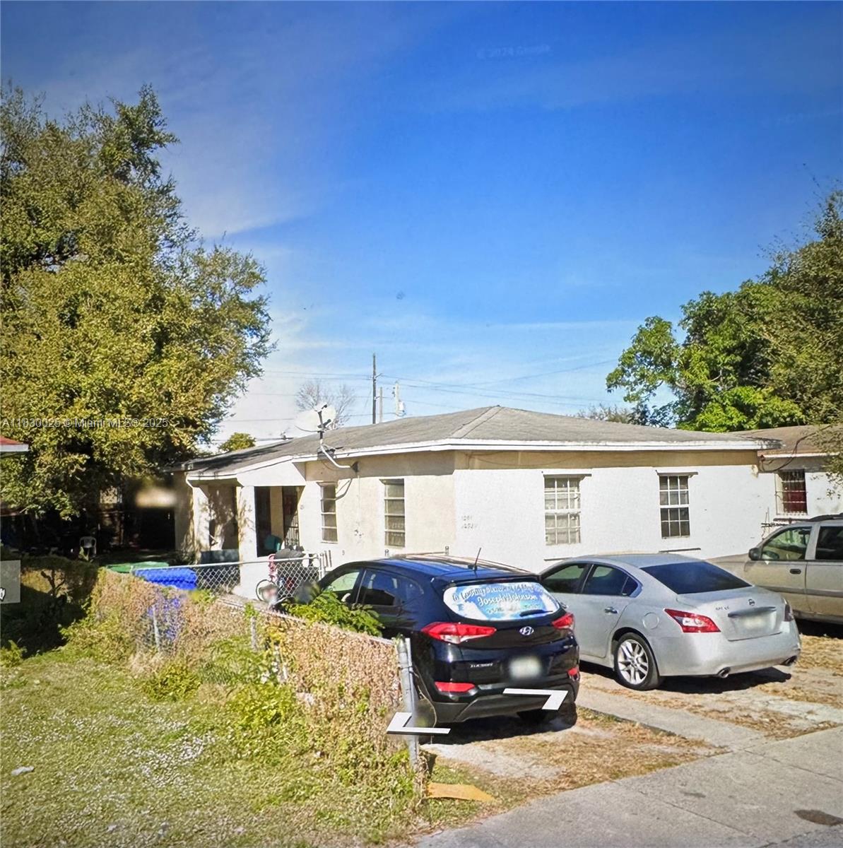 2 bedroom 1 bath duplex. Near highways and schools. Section 8 welcomed.