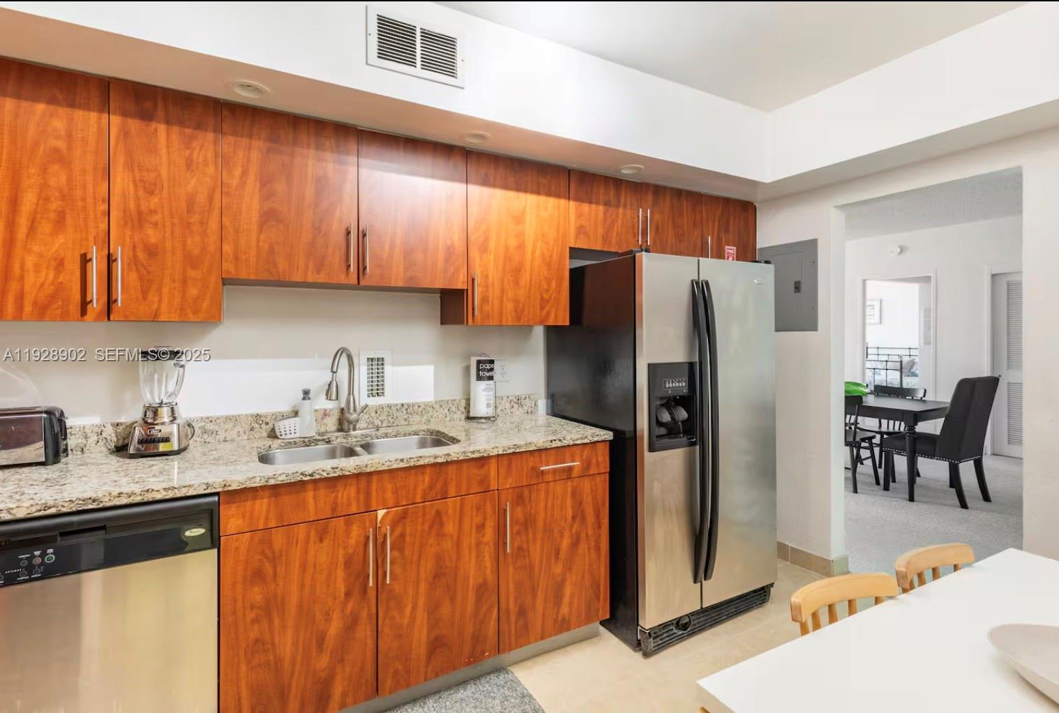 SIAN OCEAN RESIDENCES CON - Residential Lease