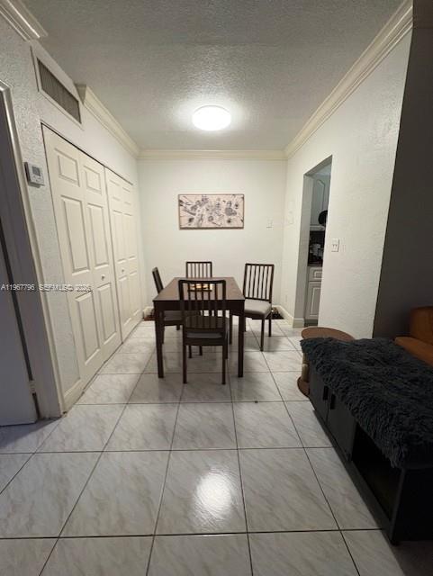 TROPICAL MANOR CONDO - Residential