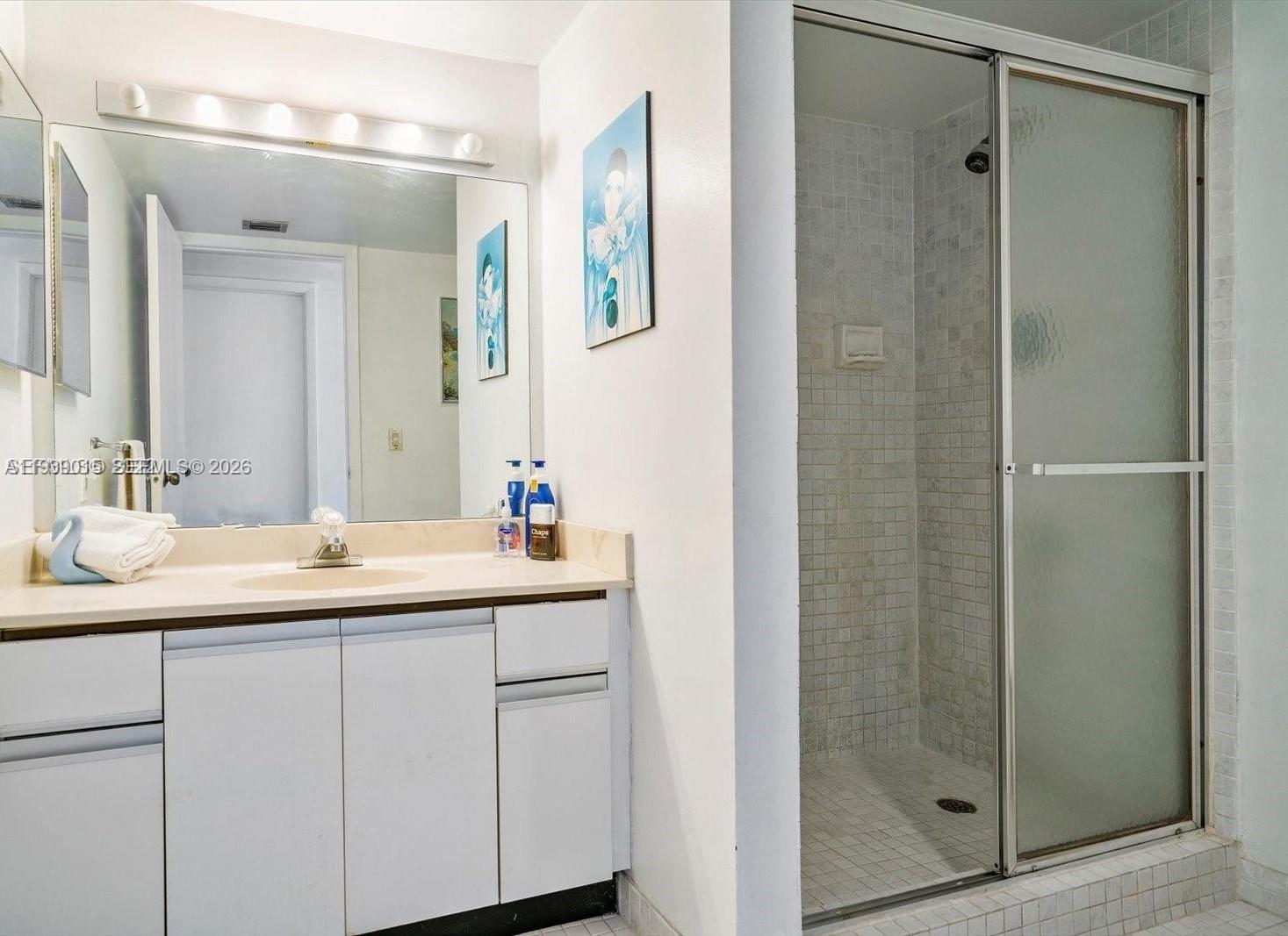 FAIRVIEW HOUSE CONDO - Residential