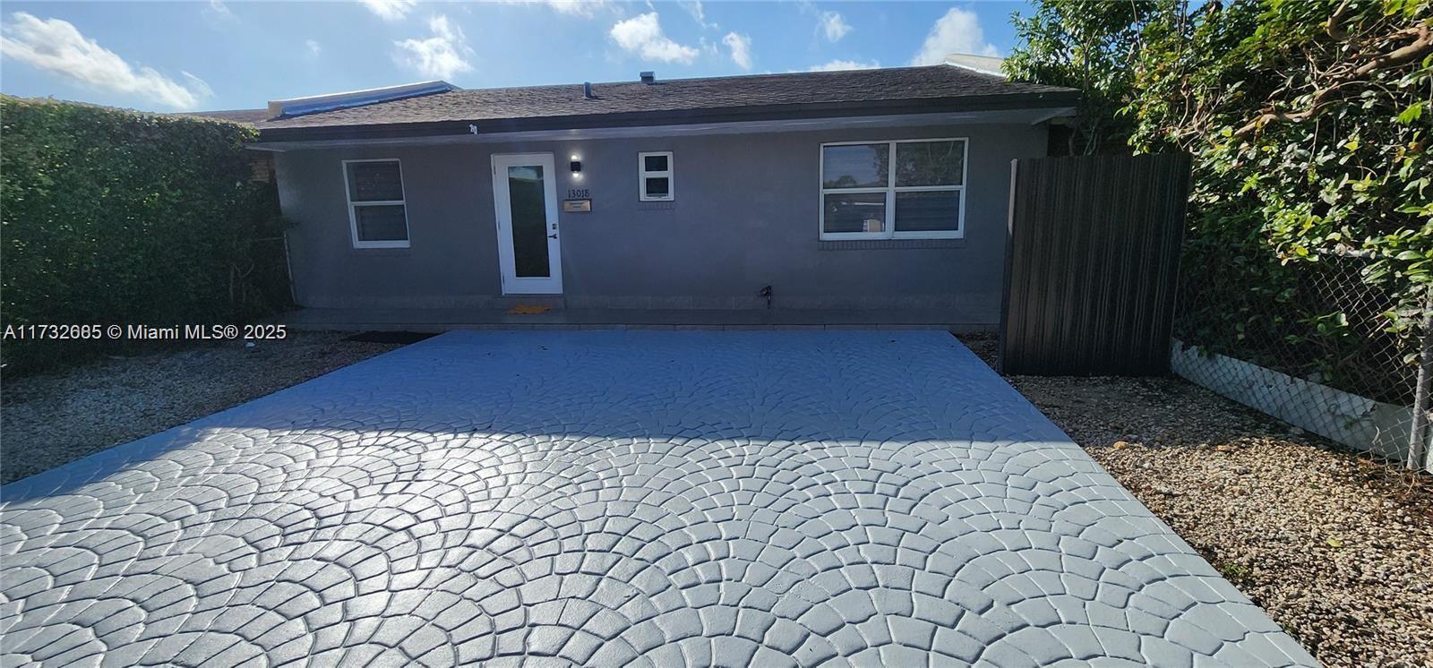 ROYALE GREEN TOWNHOUSE SE - Residential