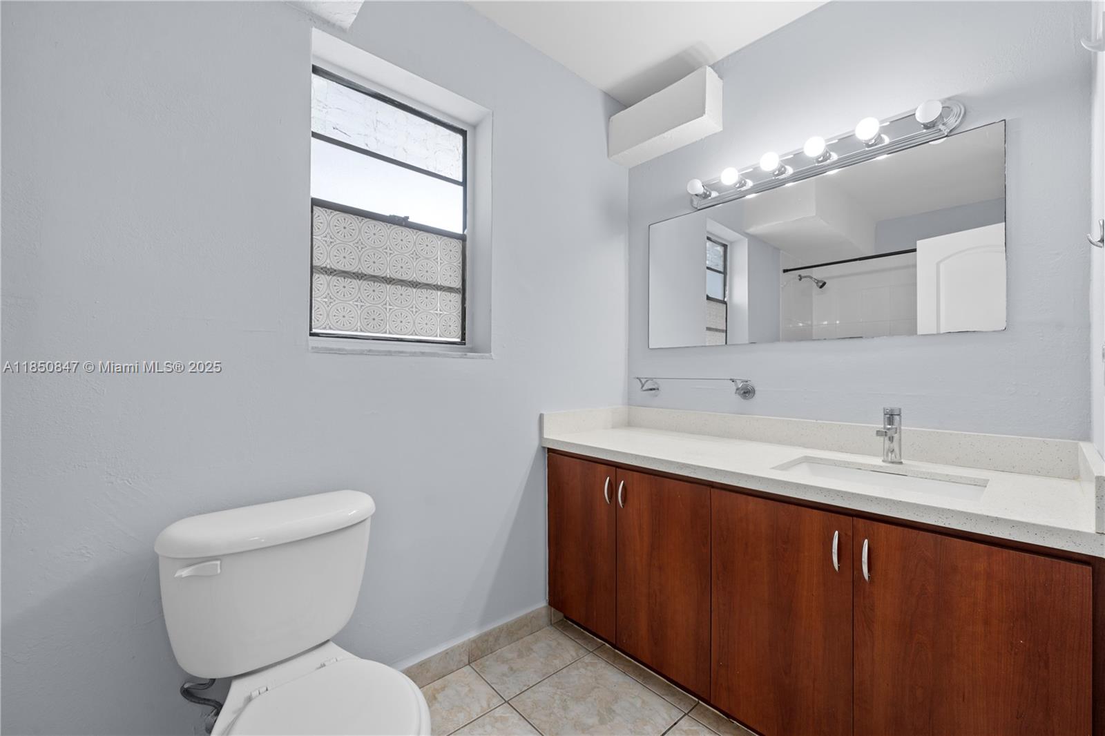 BLEAU GROTTO CONDO - Residential