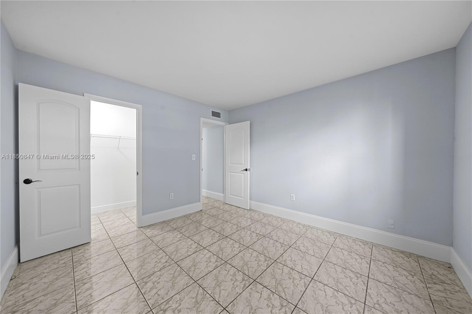 BLEAU GROTTO CONDO - Residential