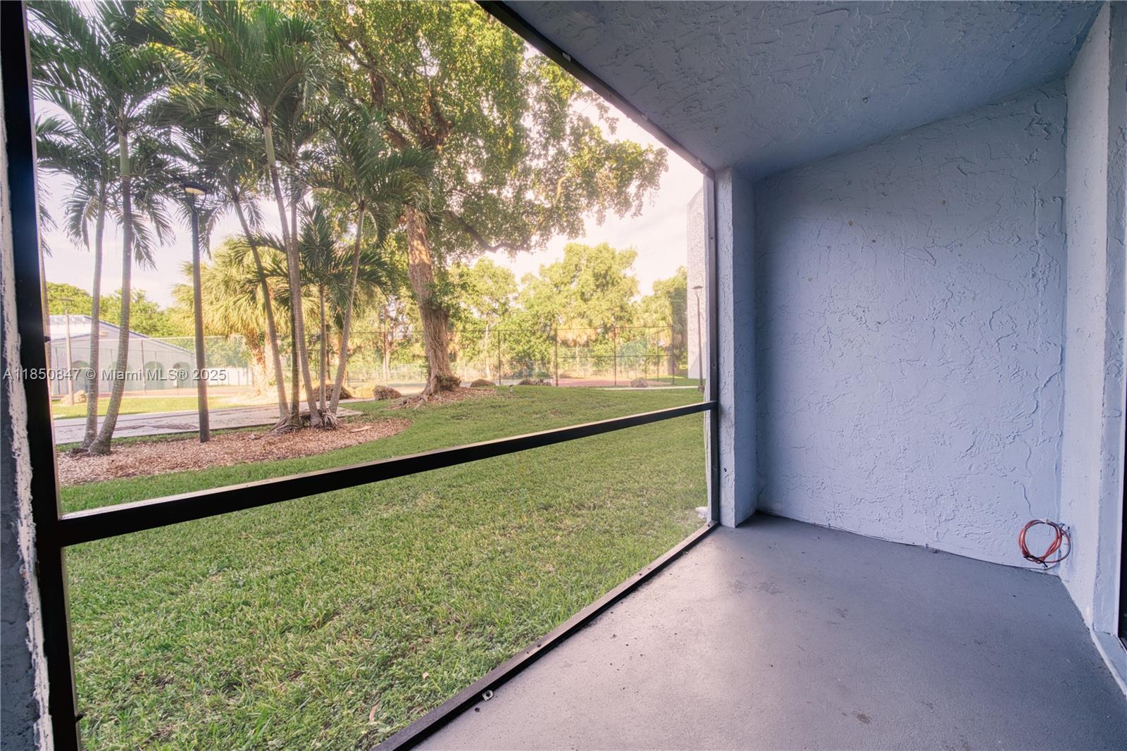 BLEAU GROTTO CONDO - Residential