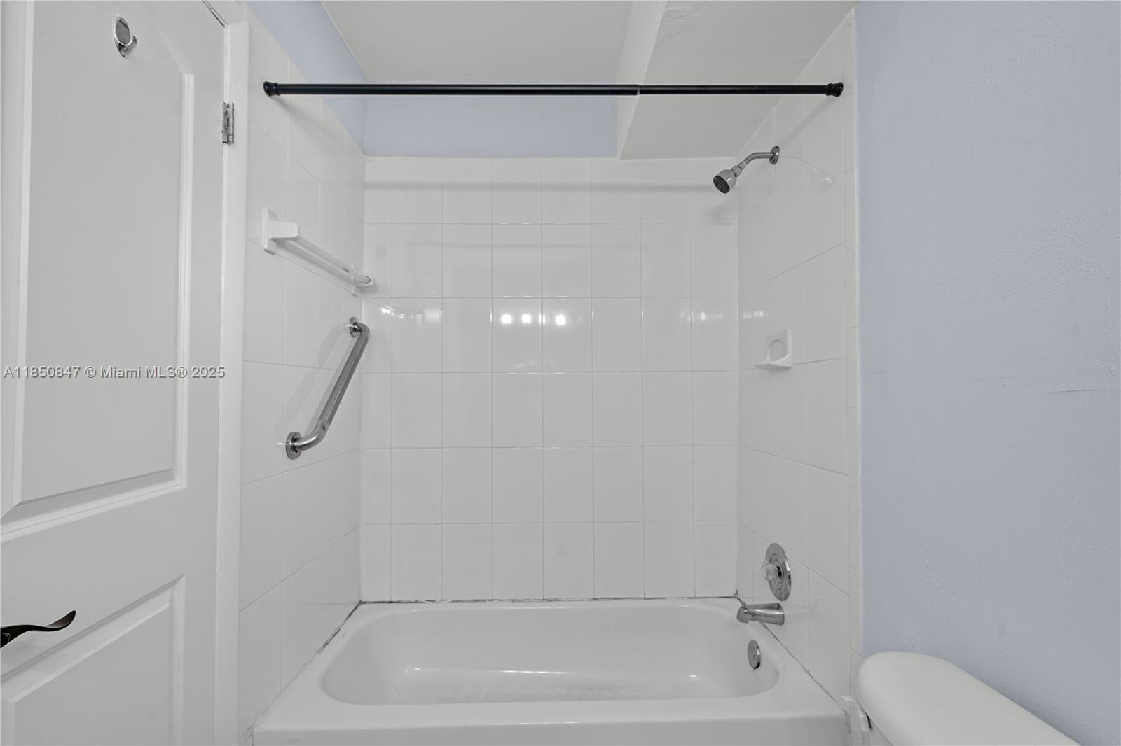 BLEAU GROTTO CONDO - Residential