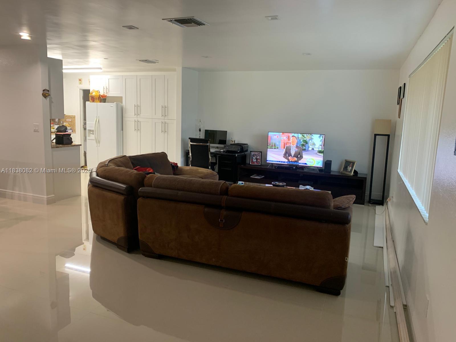 1760 NW 135th St