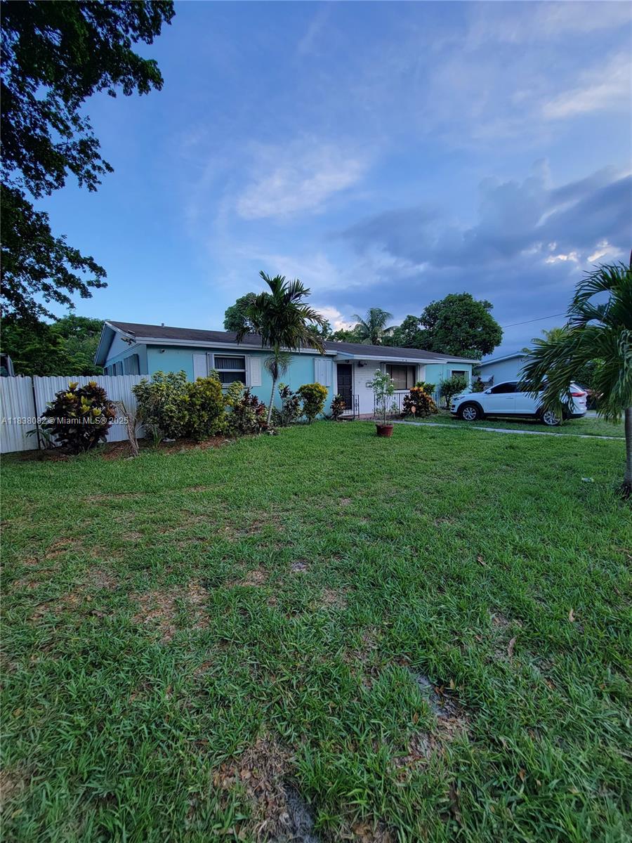 1760 NW 135th St