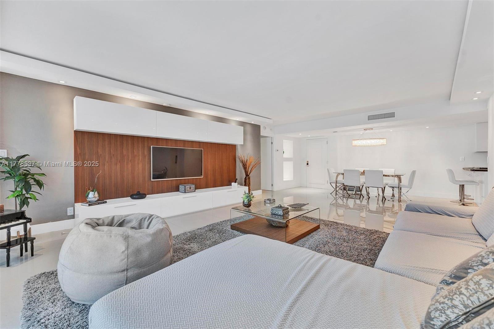 GALLEON CONDO - Residential Lease