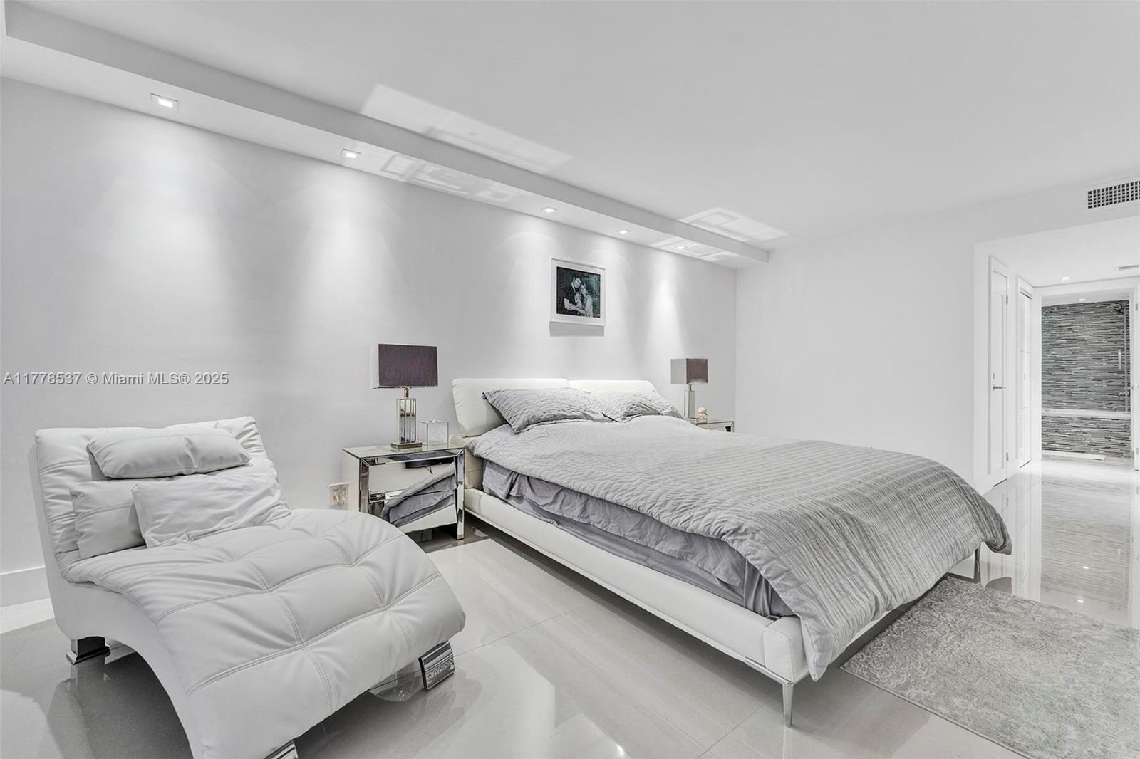 GALLEON CONDO - Residential Lease