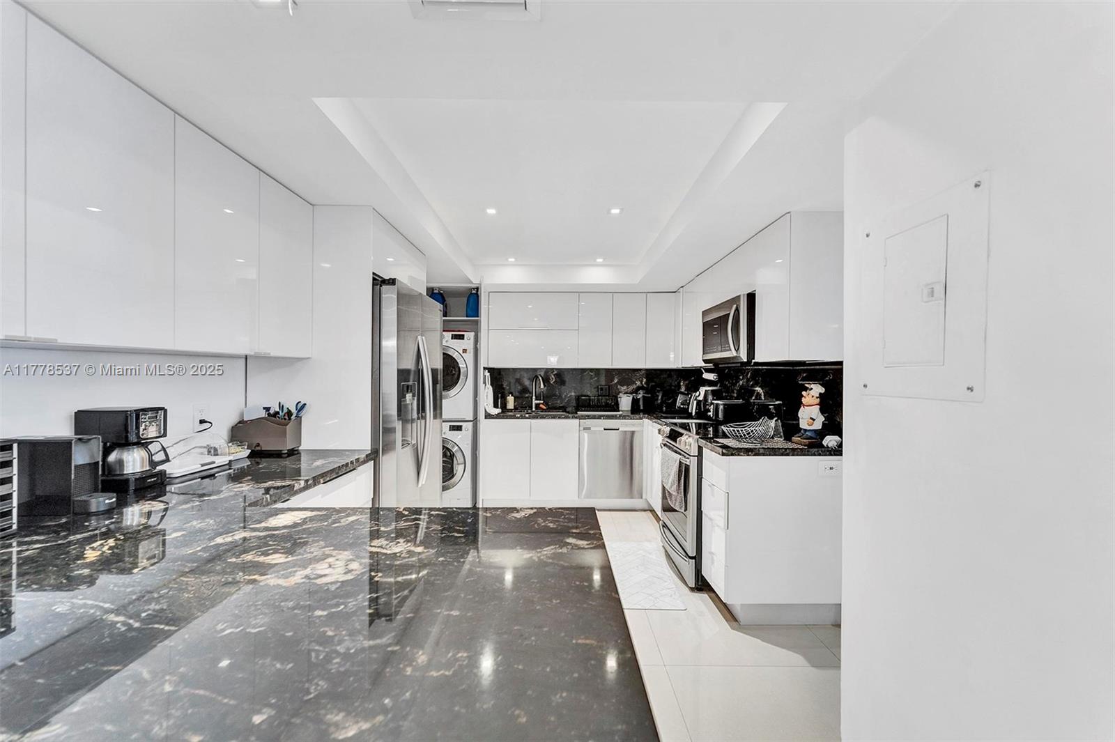 GALLEON CONDO - Residential Lease