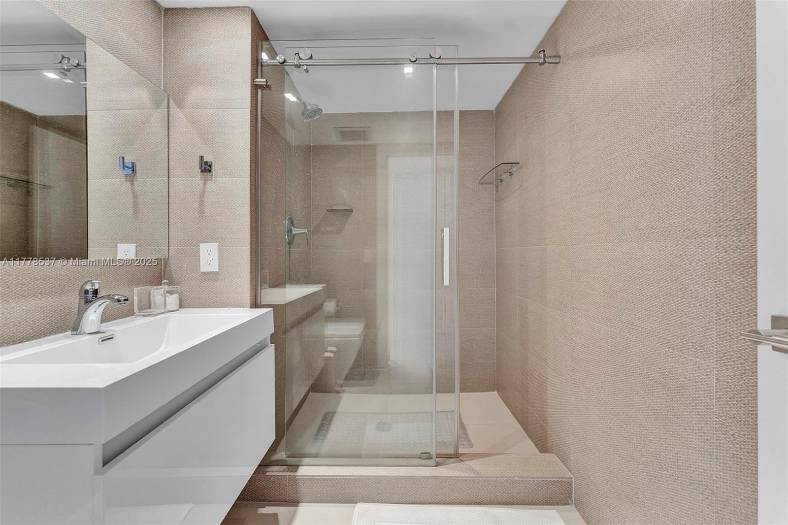 GALLEON CONDO - Residential Lease