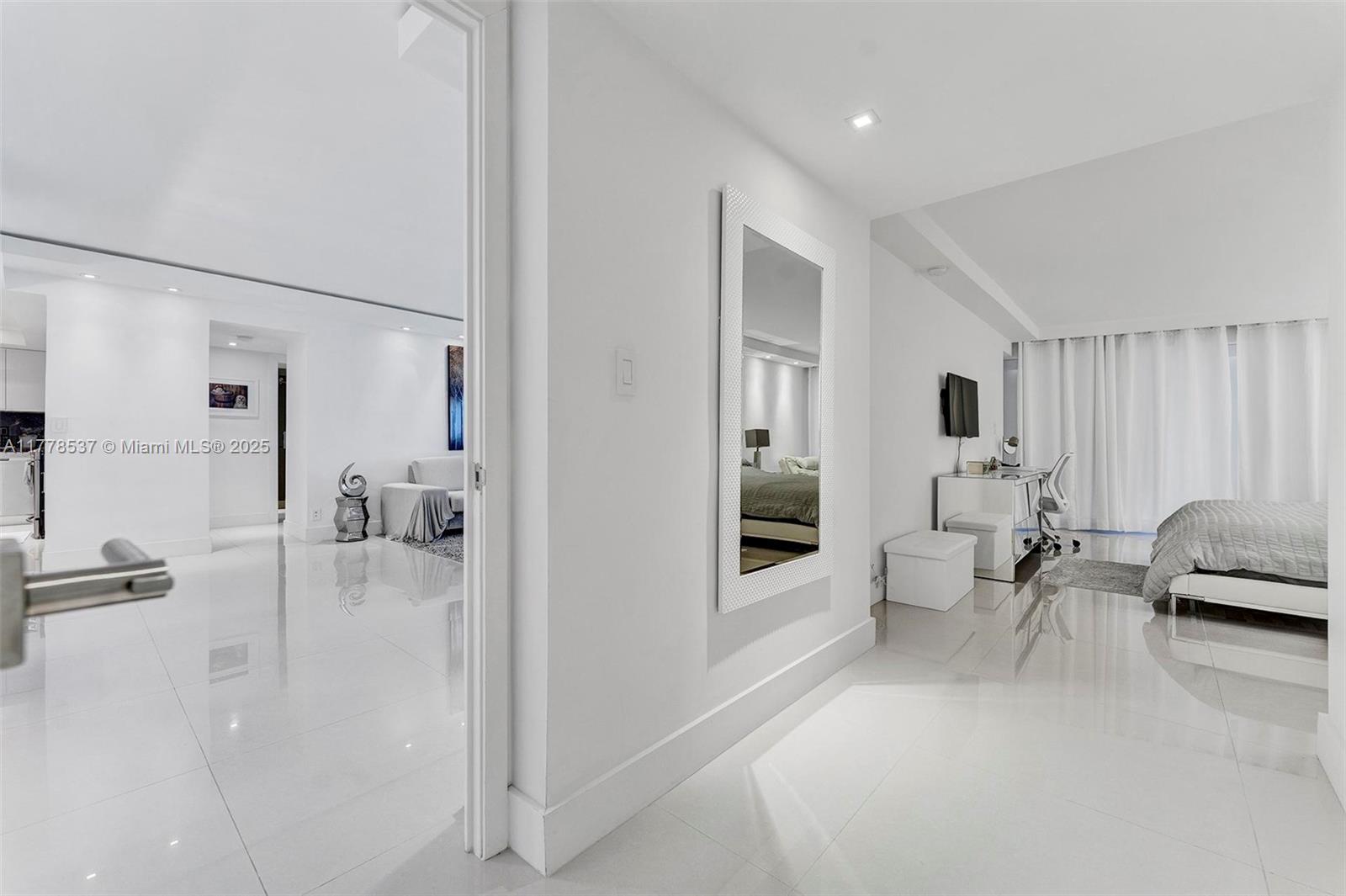 GALLEON CONDO - Residential Lease