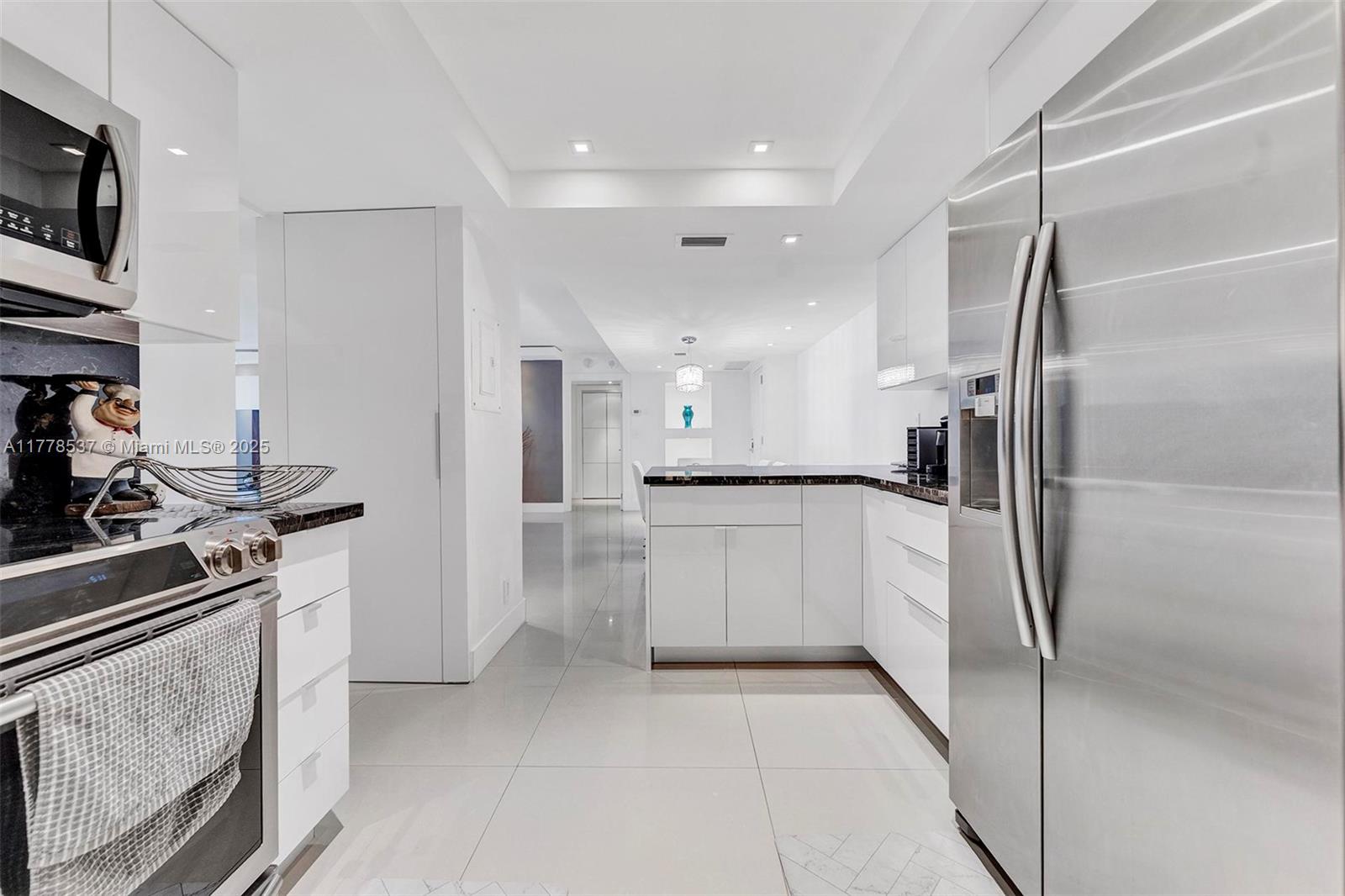 GALLEON CONDO - Residential Lease