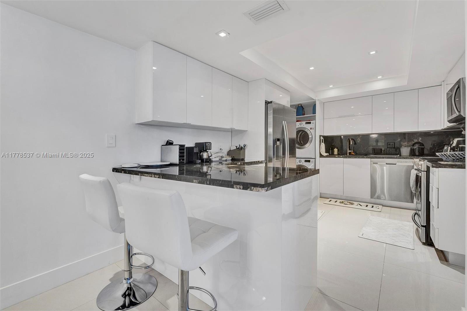 GALLEON CONDO - Residential Lease