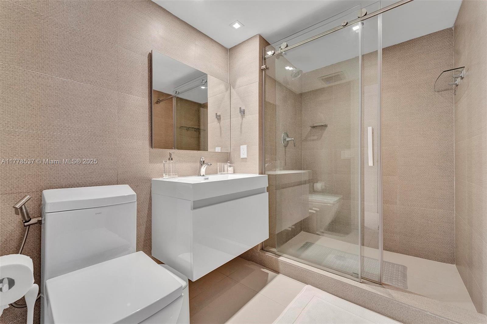 GALLEON CONDO - Residential Lease