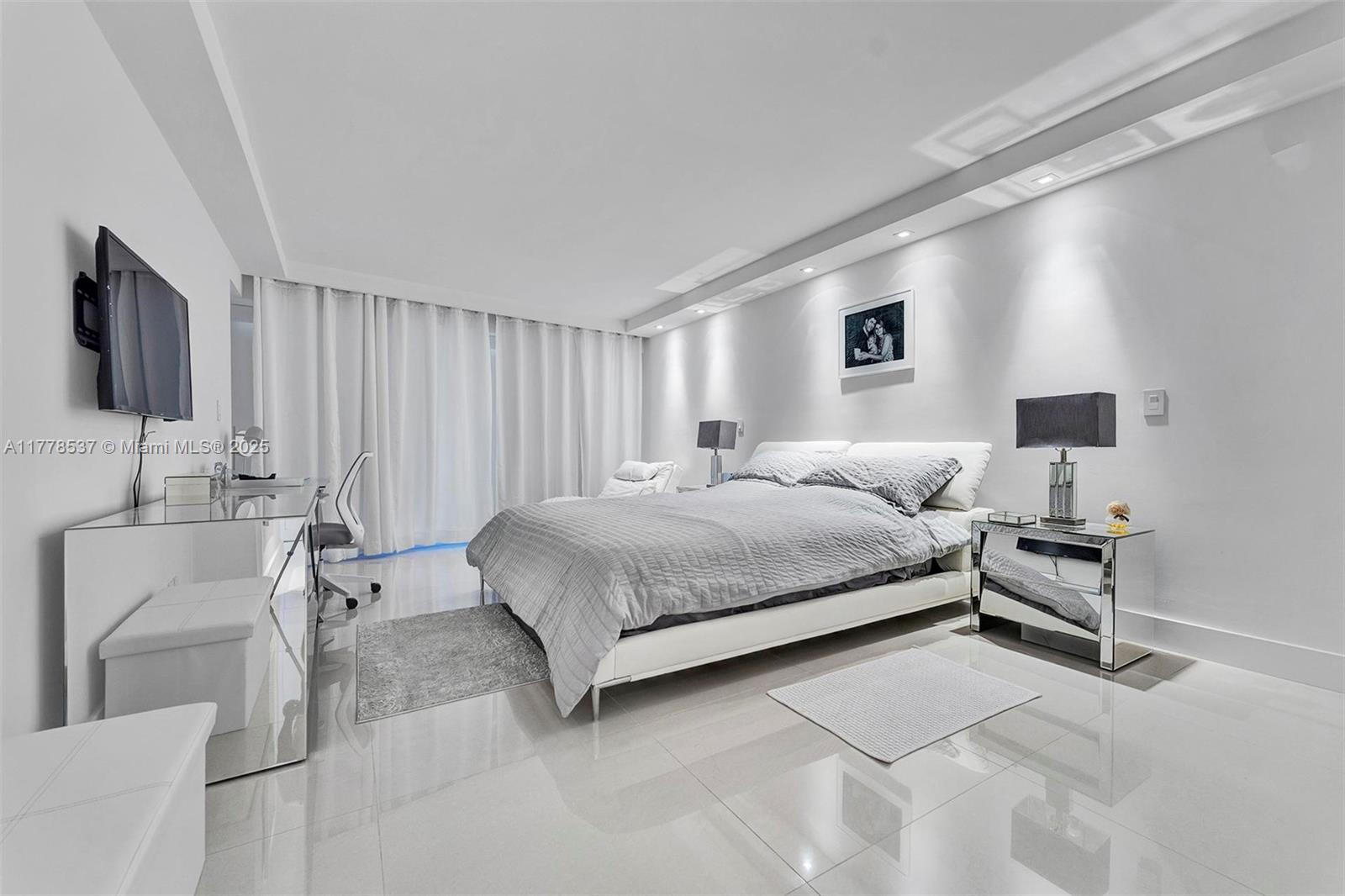 GALLEON CONDO - Residential Lease