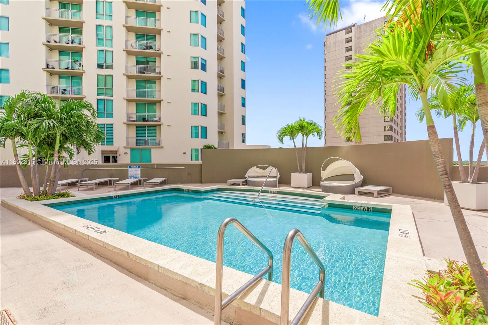 METROPOLIS I AT DADELAND - Residential Lease