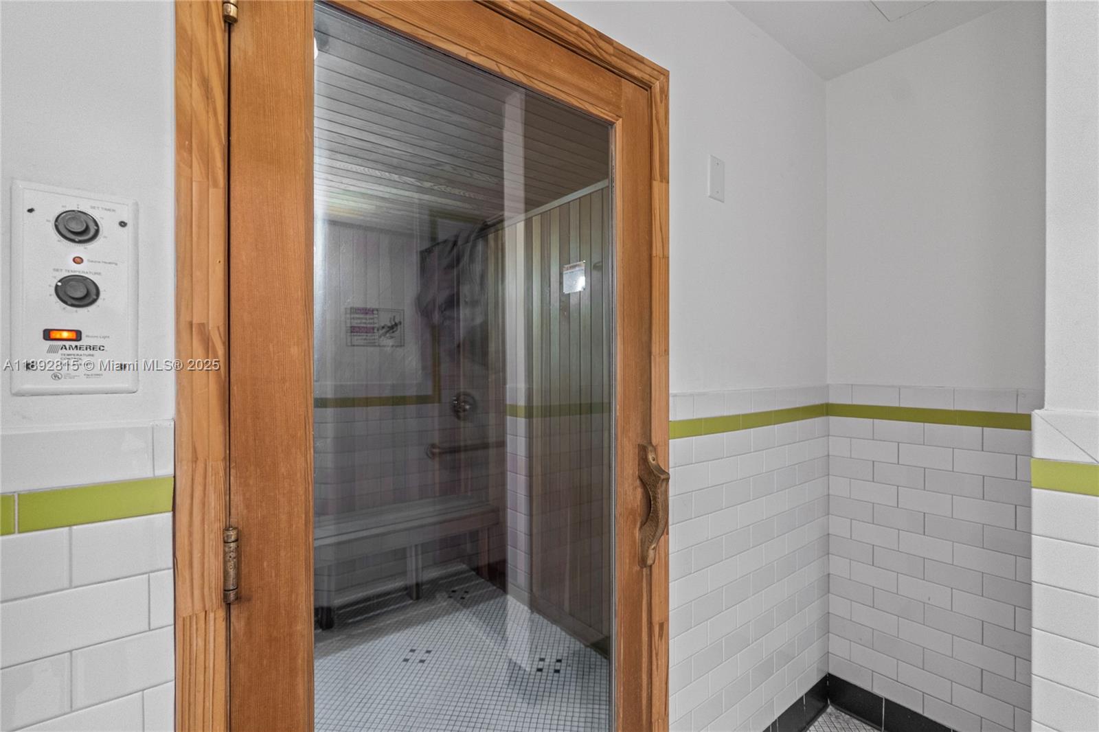 METROPOLIS I AT DADELAND - Residential Lease