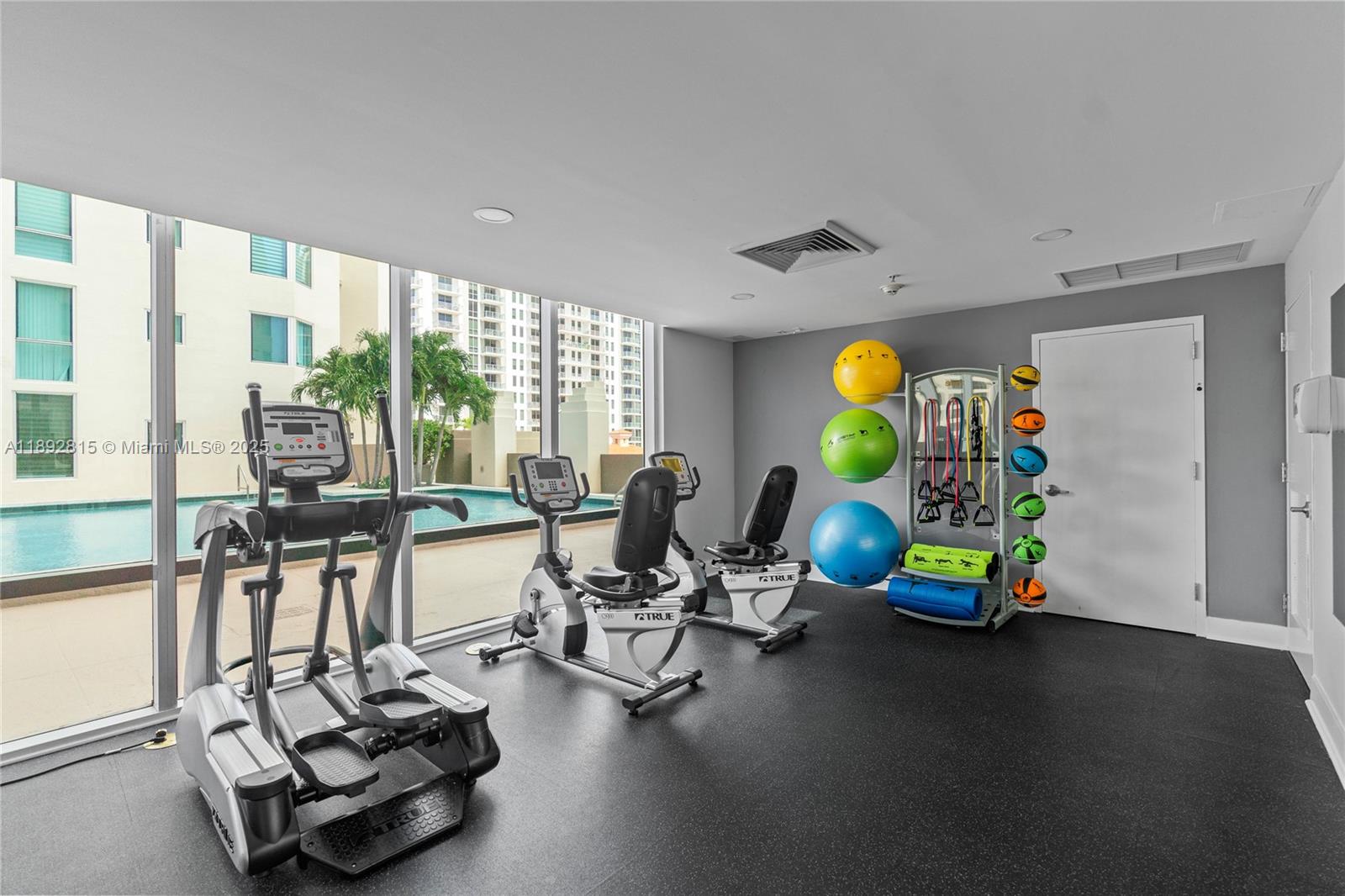 METROPOLIS I AT DADELAND - Residential Lease