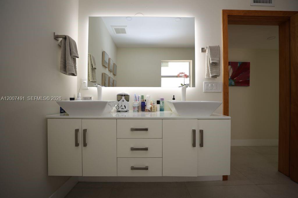LA GORCE GOLF SUB - Residential