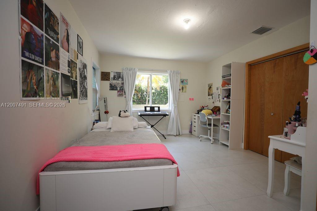LA GORCE GOLF SUB - Residential