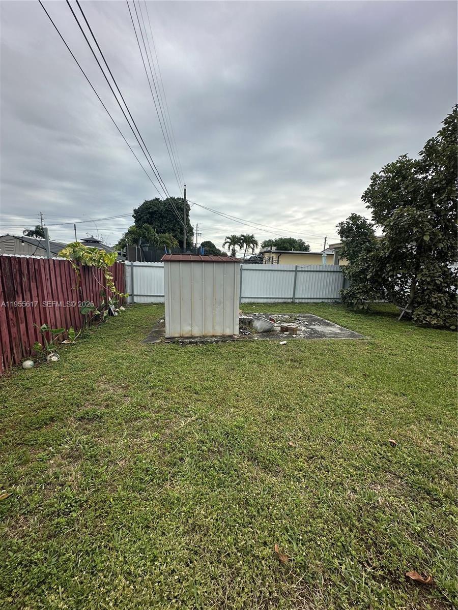 HIALEAH 9TH ADDN - Residential