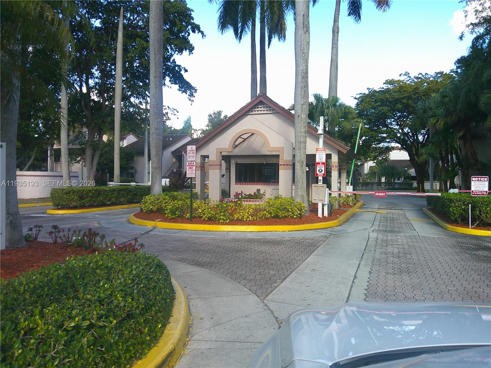 9215 SW 141st Pl 9215