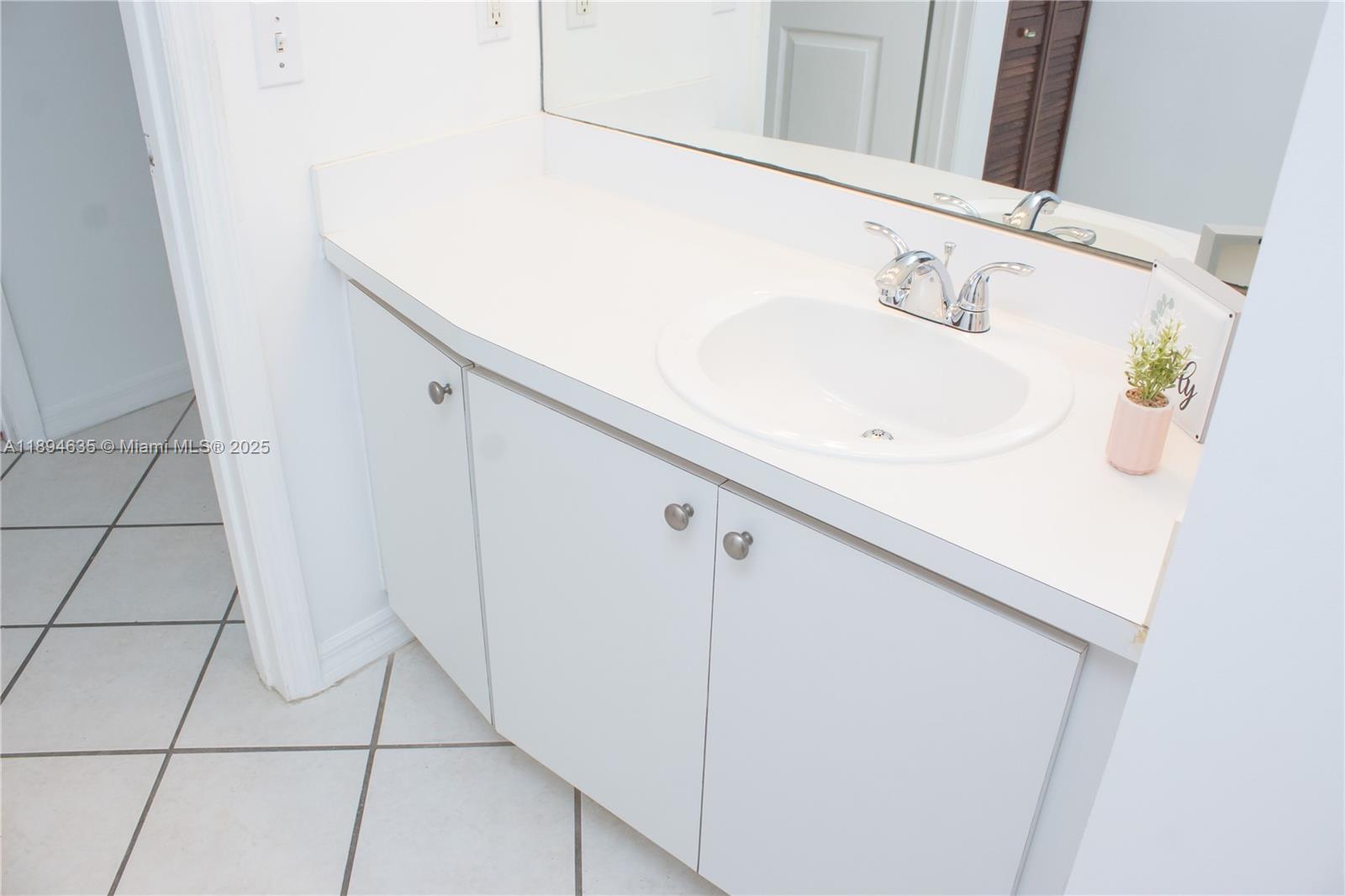 CORAL PLAZA OF MIAMI COND - Residential Lease