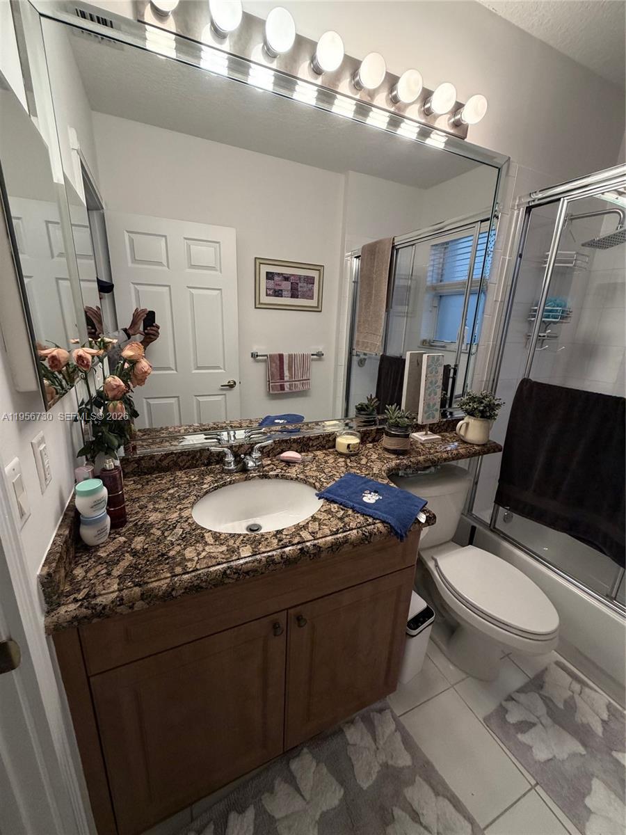 GROVE ISLE - Residential Lease