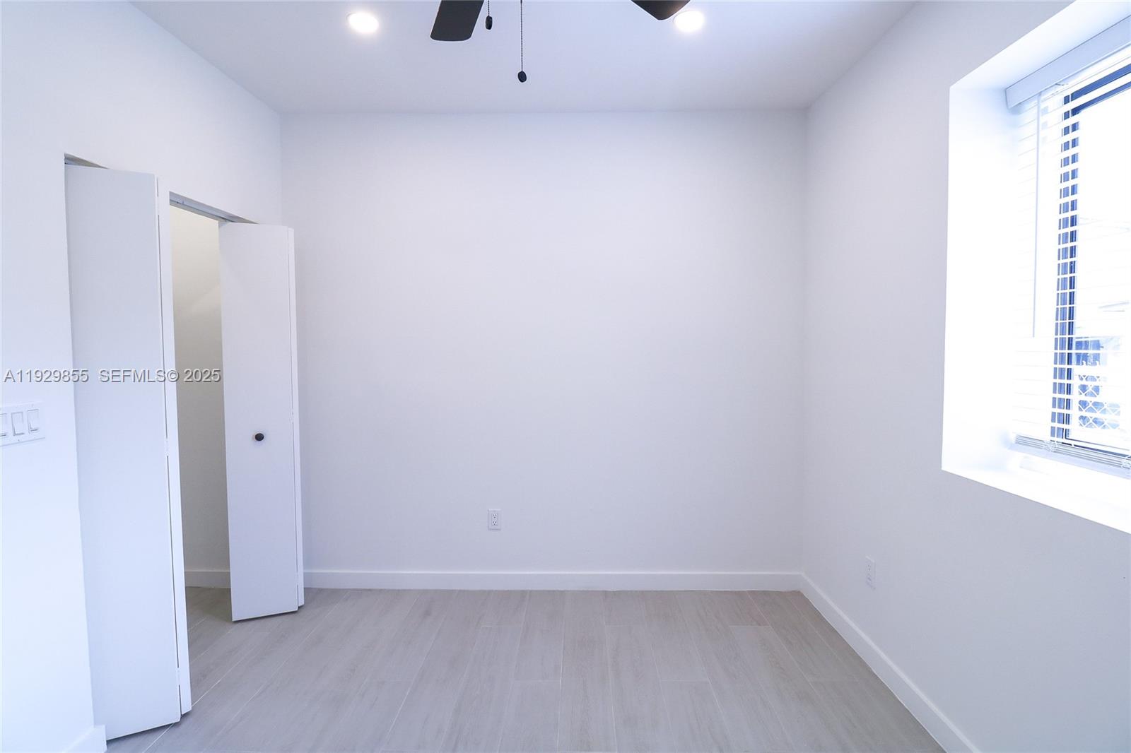 LAWRENCE ESTATE LAND CO - Residential Lease