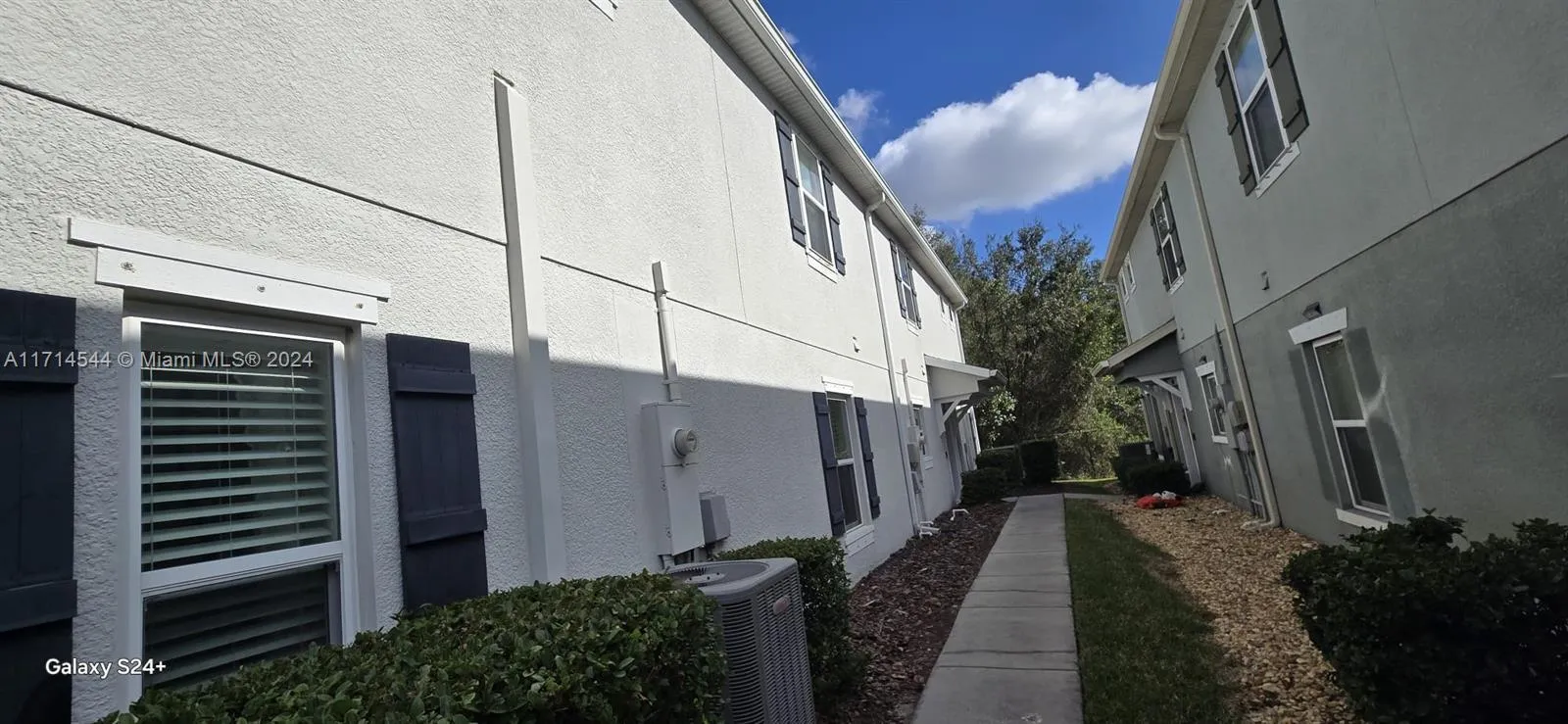 Riverview, Florida 33578, United States, 2 Bedrooms Bedrooms, ,3 BathroomsBathrooms,Residential,Pending,23881